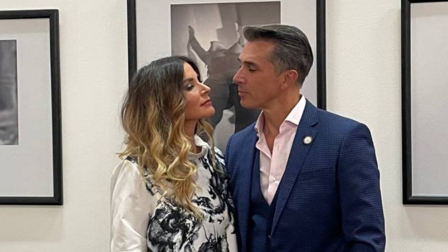 Sergio Mayer reconoce que hay problemas en su matrimonio con Issabela Camil