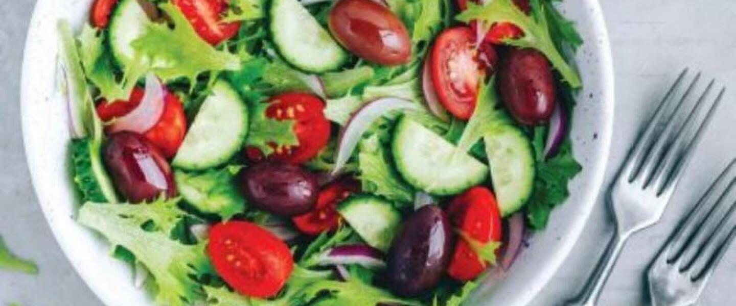 Receta de ensalada mediterránea.