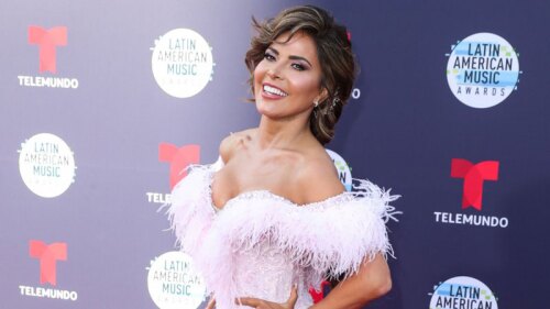 Armando Gómez le llevó mariachis y flores a Gloria Trevi para festejar su aniversario de bodas.