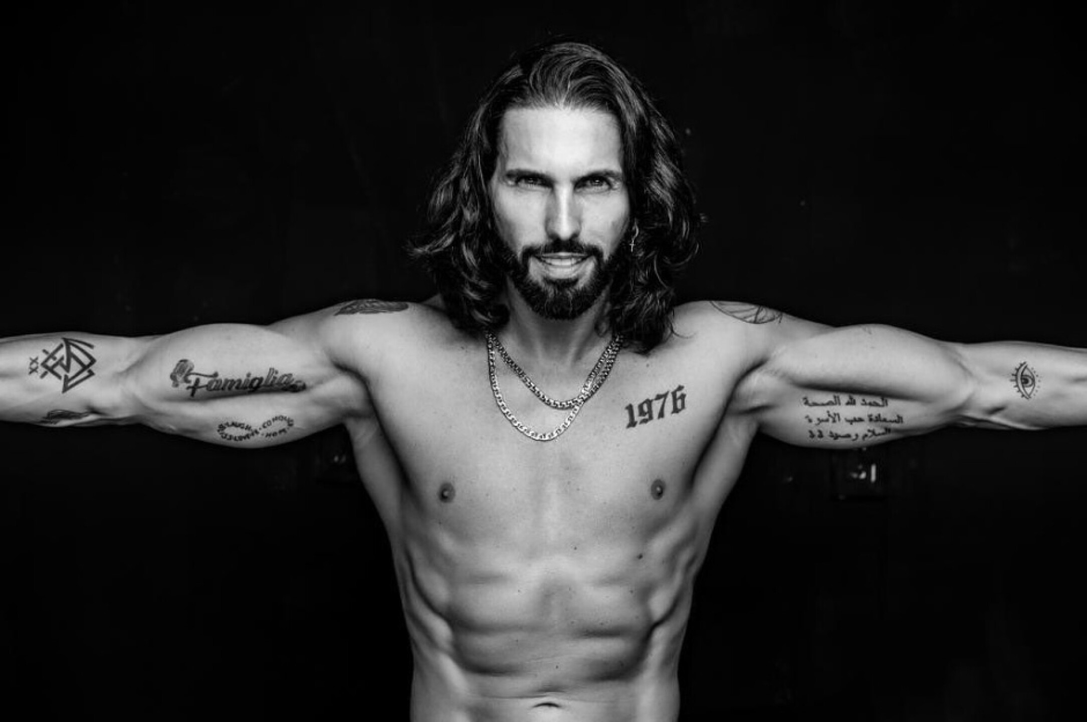 Poncho de Nigris dice haber sufrido discriminación por estar guapo