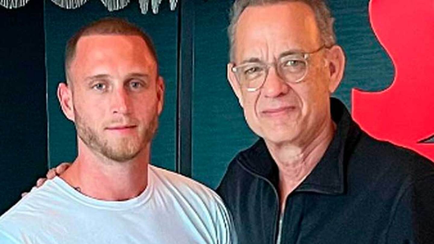 Hijo de Tom Hanks arremete contra sus padres por haberlo internado en rehabilitación