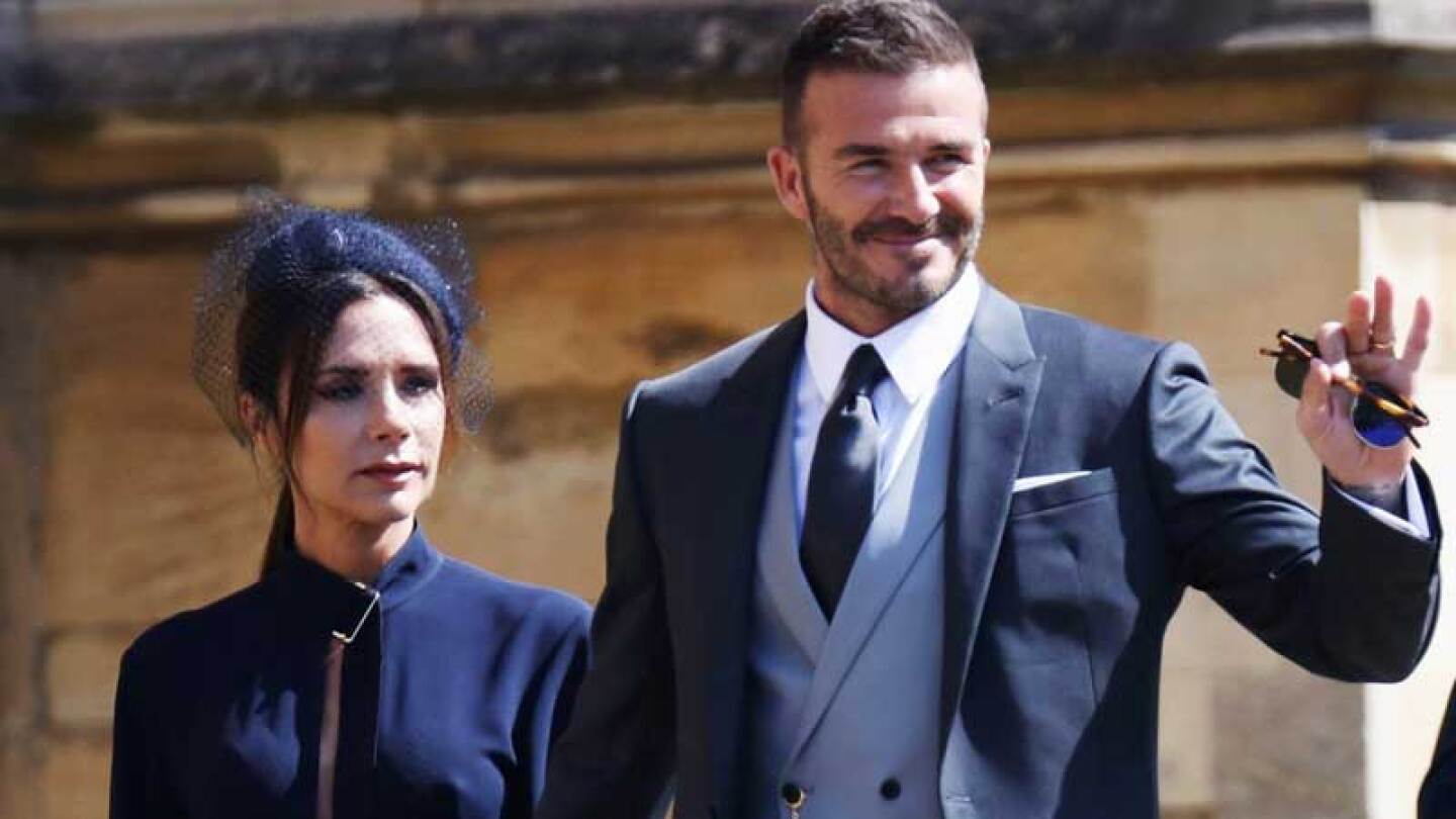 Luego de dos años de relación David y Victoria se casaron en 1999