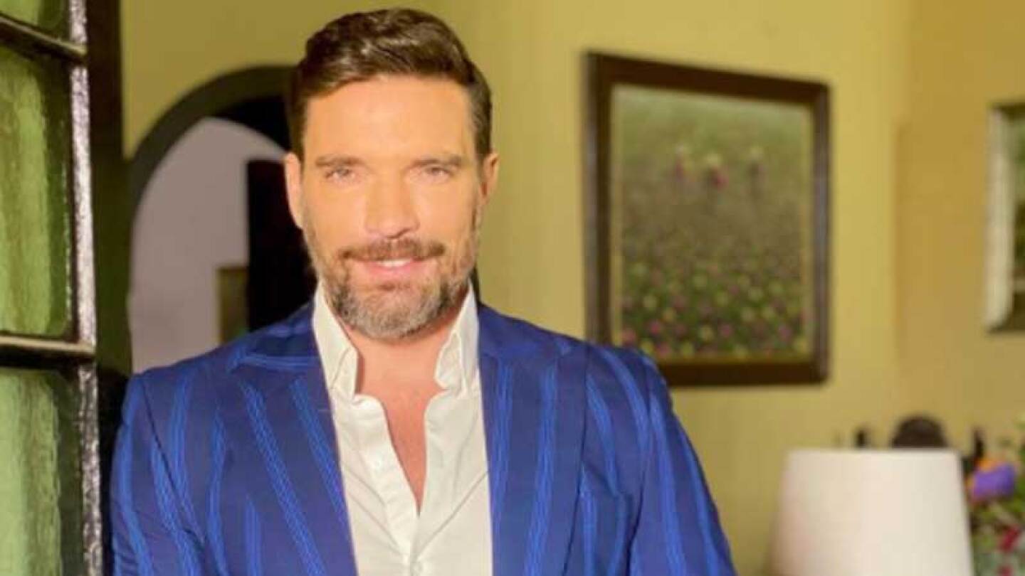Julián Gil compartió una tierna foto con su hijo