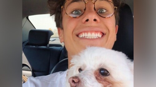 Con un gran dolor Juanpa Zurita se despide de su perrita Puca