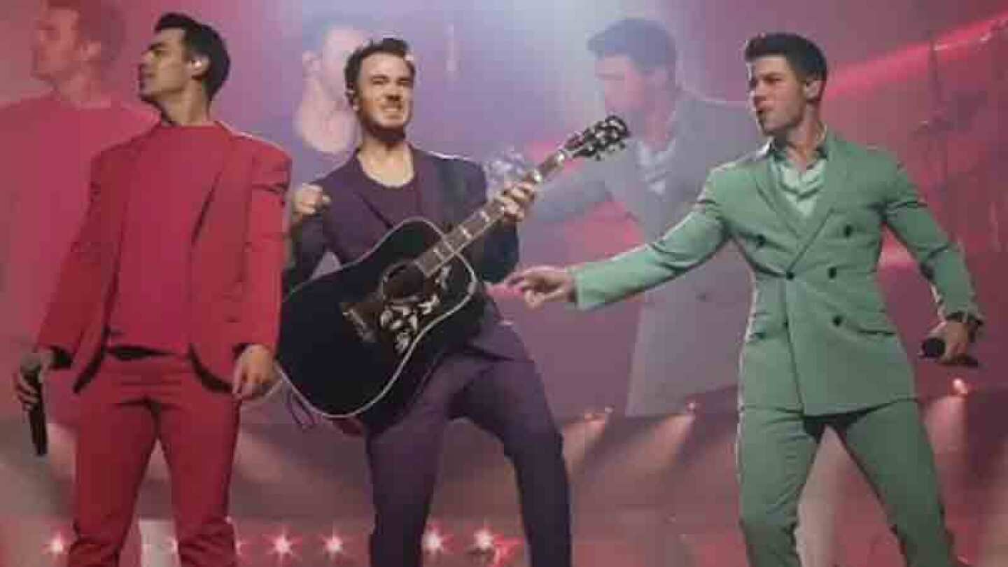 Los Jonas Brothers enloquecen a sus fans en la CDMX