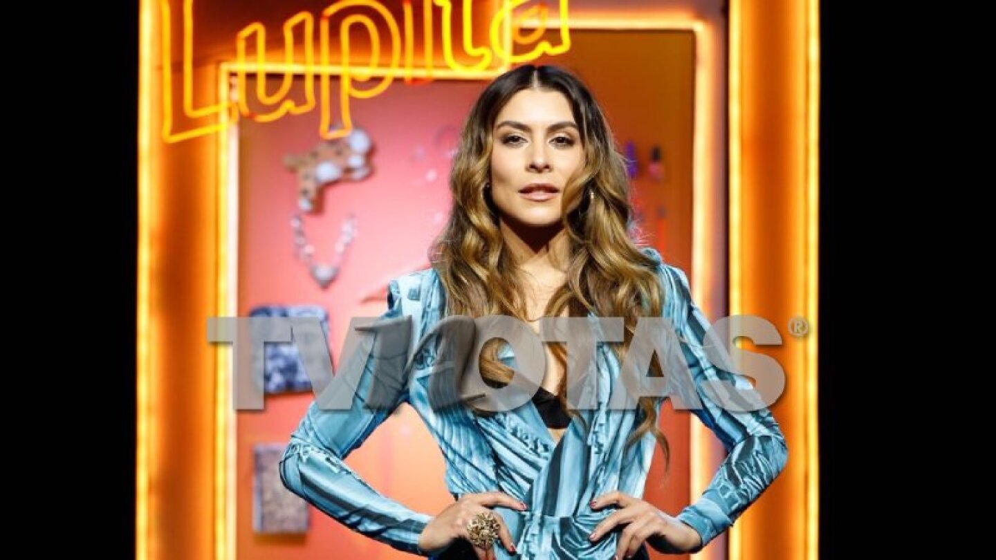 María León llega al escenario de Mentiras el musical en el Teatro Aldama