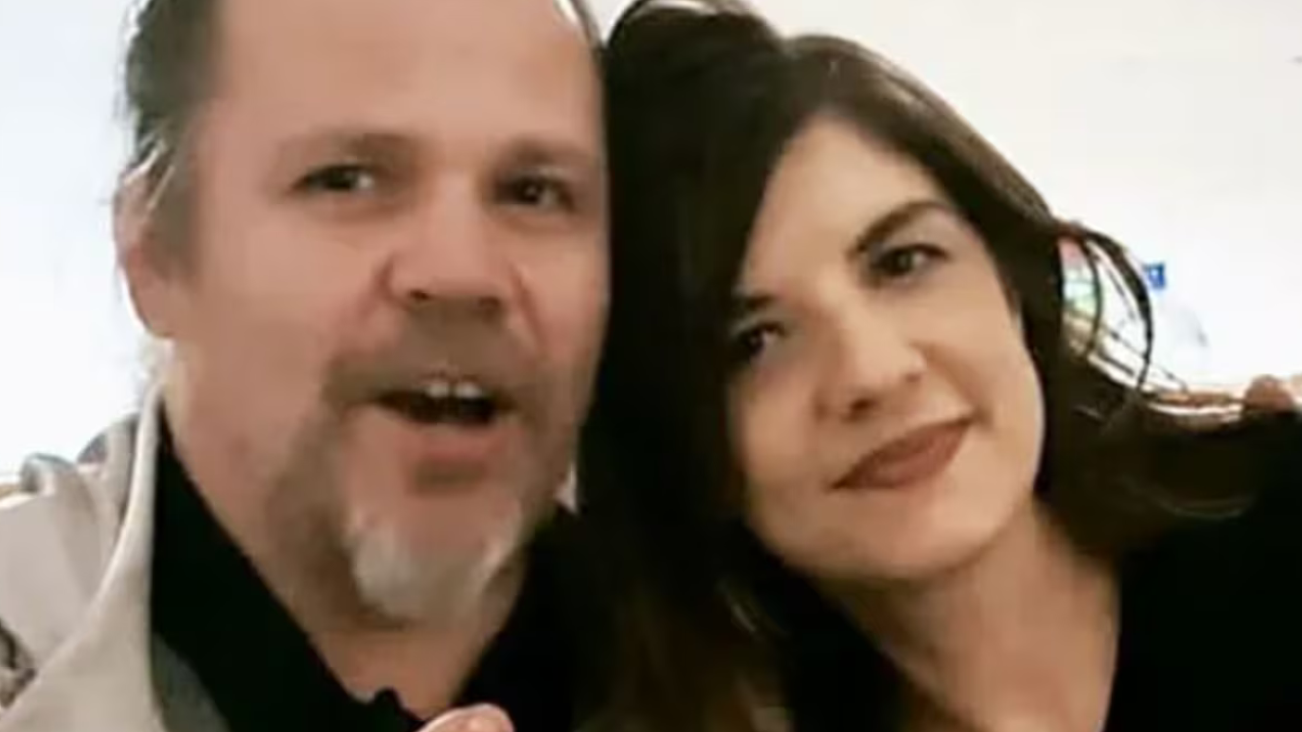 Poncho Cadena y su exesposa Marcela Morales.png
