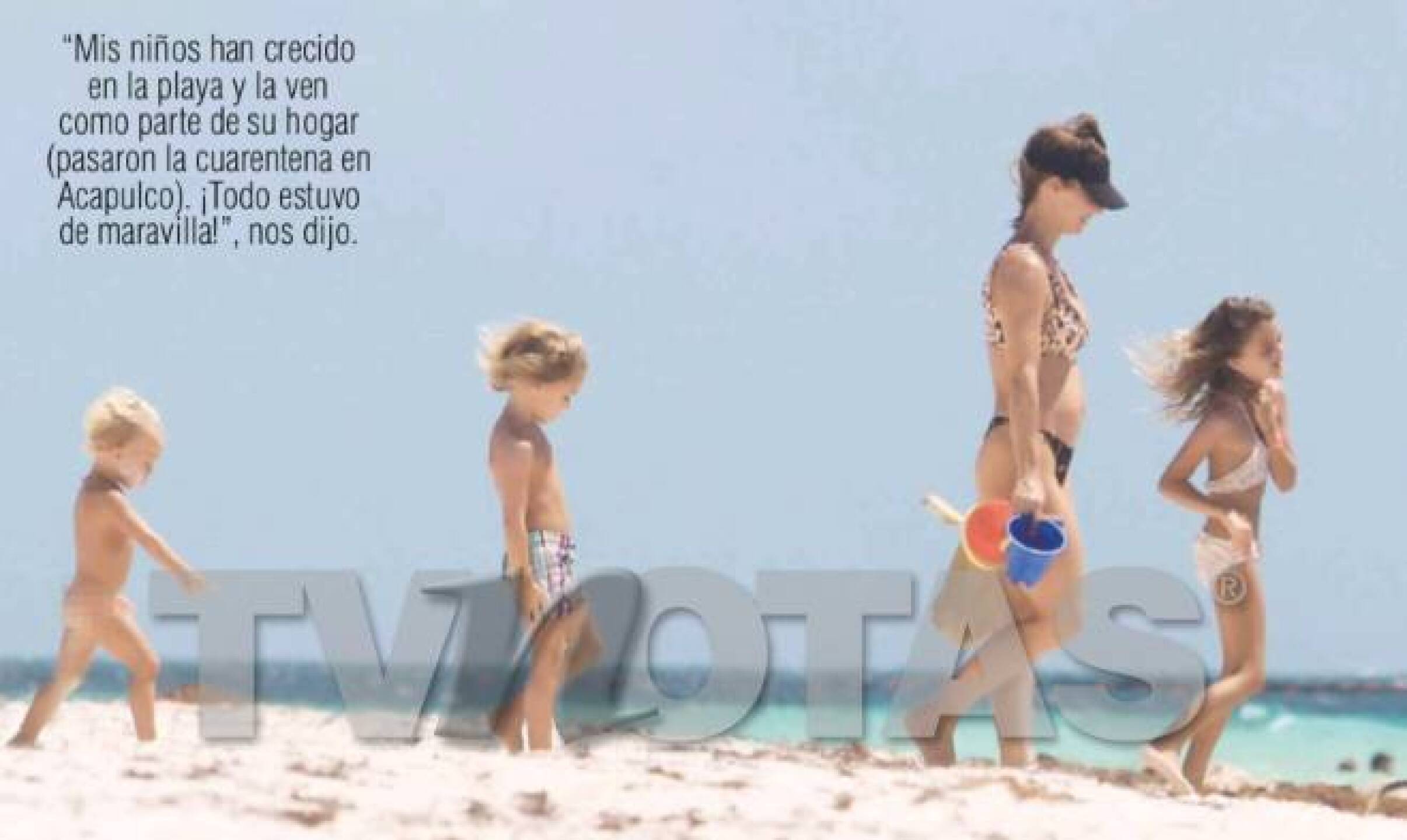 Ceci Ponce en la playa