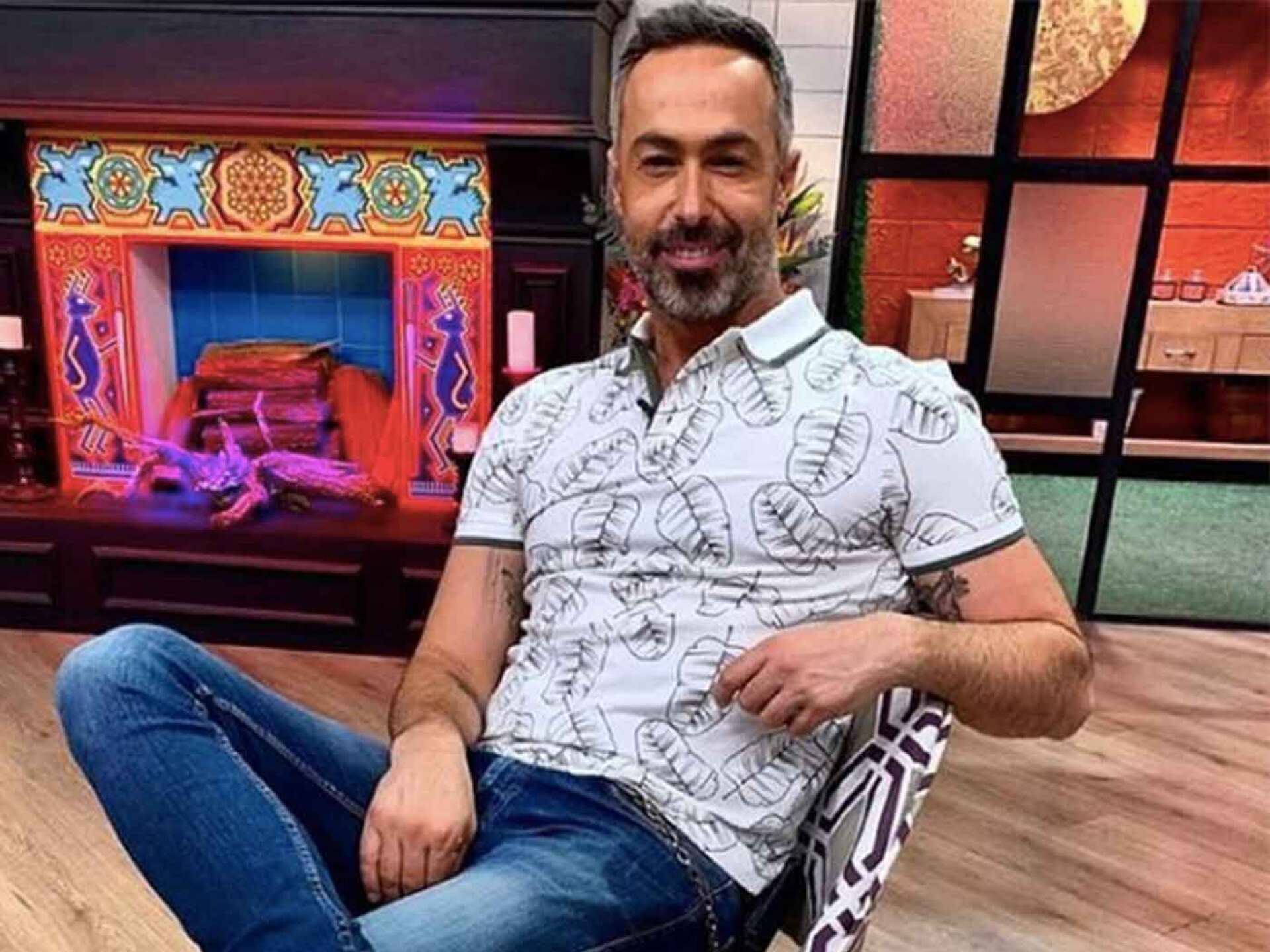 Carlos Arenas conductor de Sale el Sol.