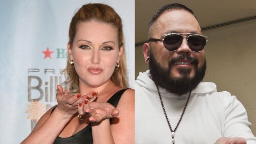 Dio cachetada con guante blanco.