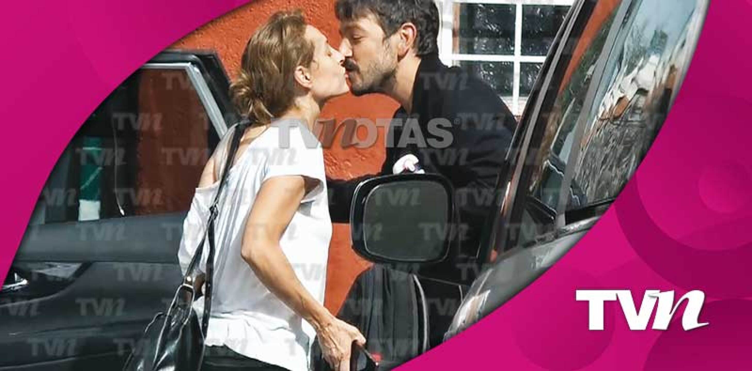 Hace unos días, los actores, él de 39 años y ella de 44, asistieron a la obra La madriguera y, al término de ésta, se fueron juntos a la casa de él.