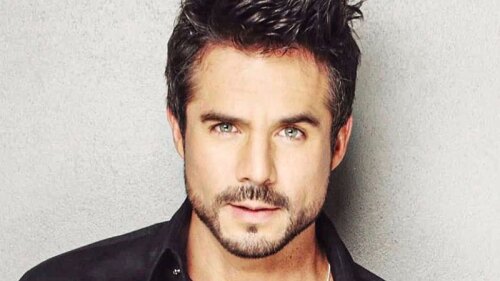 Conductora de TV Azteca modela en el videoclip musical de José Ron