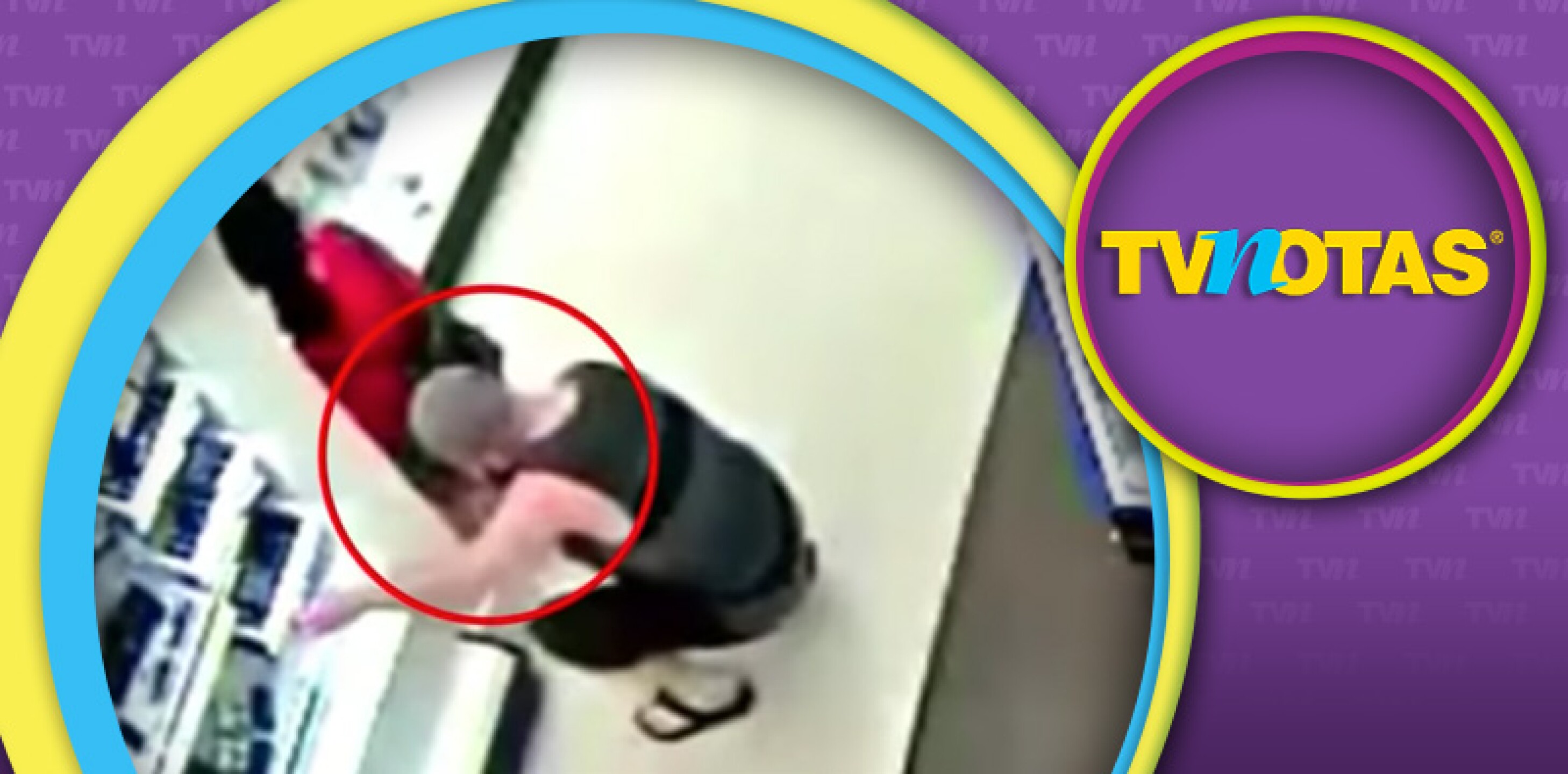 Padre sorprende a sujeto grabando la falda de su hija, y esta fue su reacción