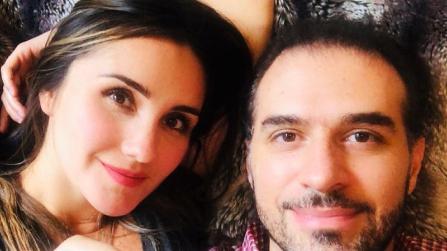 Dulce María y Paco Álvarez están celebrando su primer aniversario