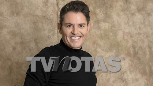 Ernesto Laguardia tiene 45 años