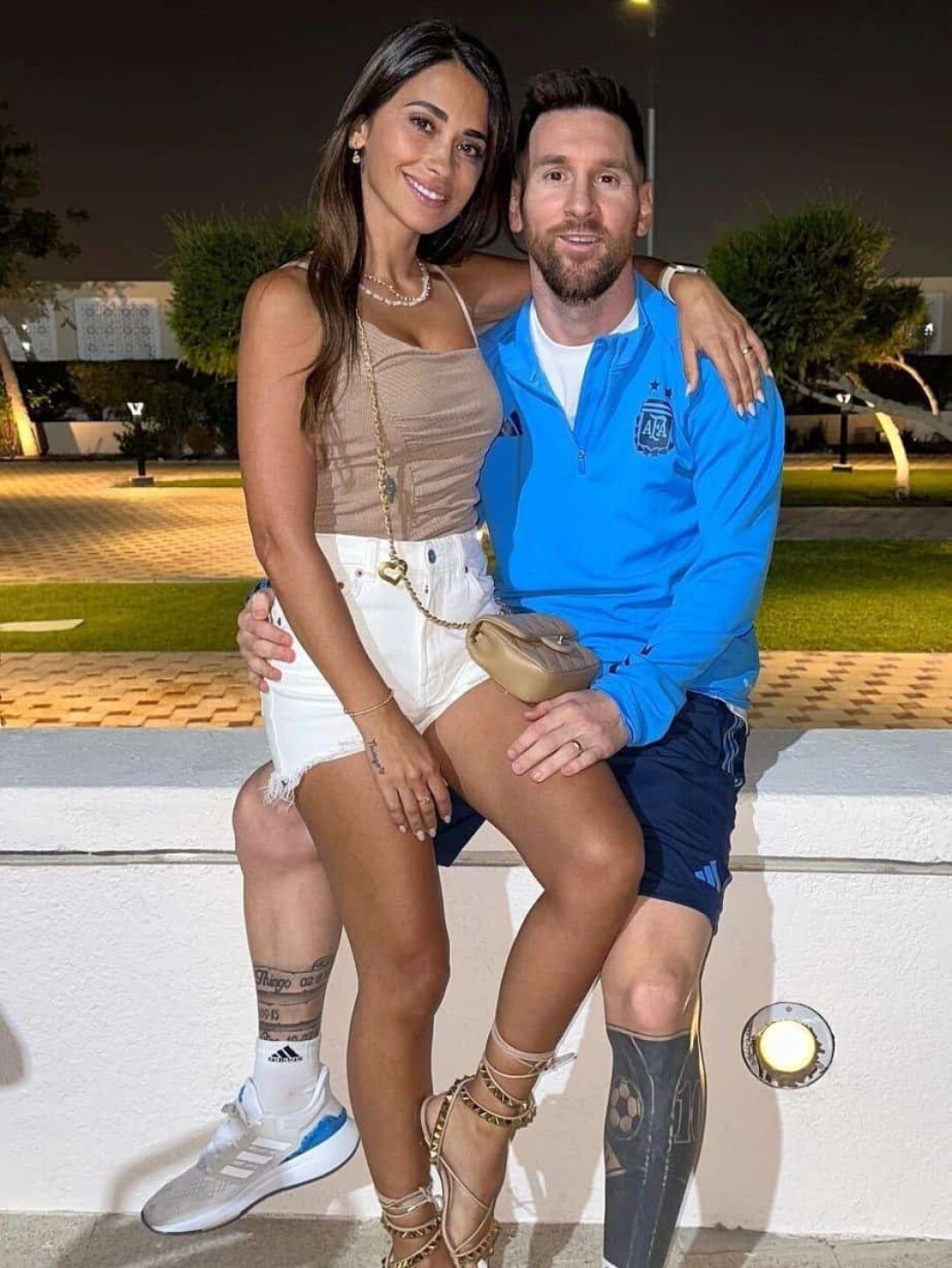 Amenazan a Messi tras balear local de la familia de Antonela Rocuzzo: “Messi te estamos esperando”