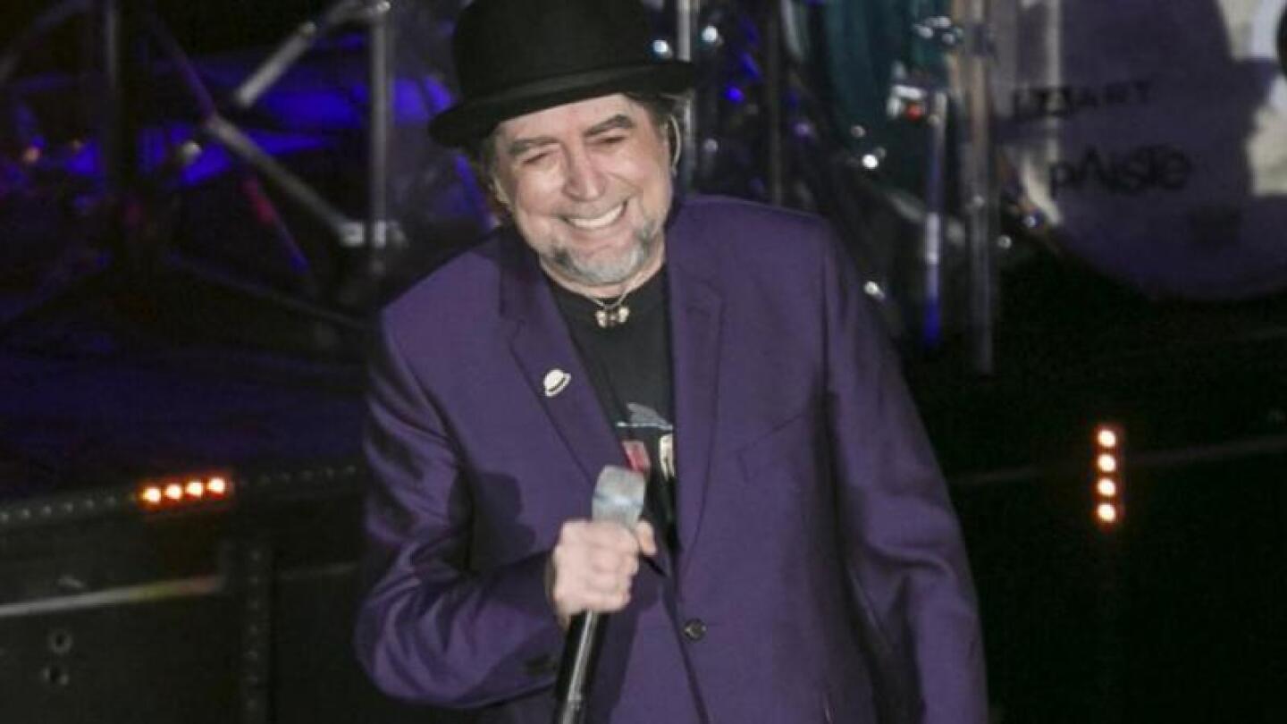 Joaquín Sabina sufre derrame cerebral tras caída en concierto