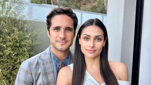 Diego Boneta y Renata Notni molestos