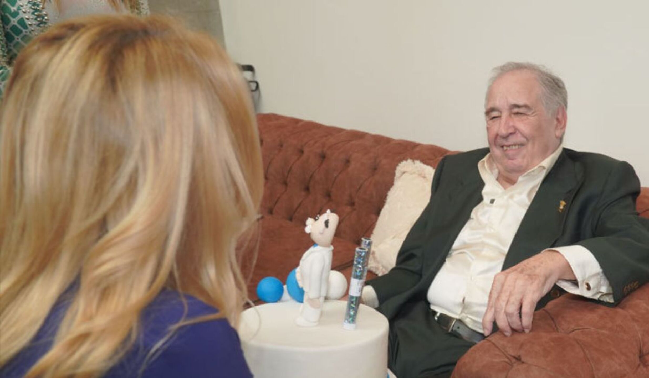 Víctor González Dr Simi en su celebración por su cumpleaños 78