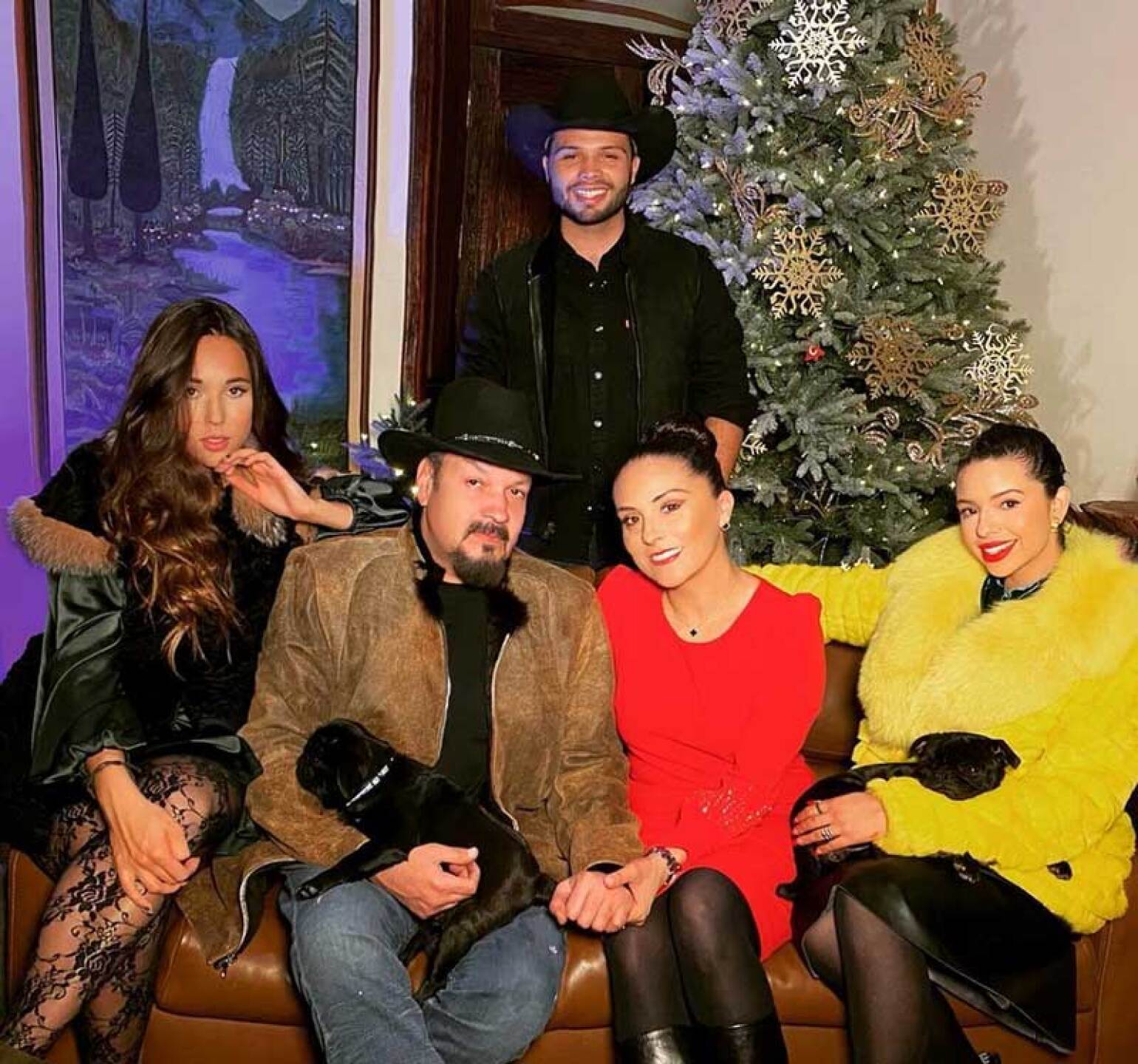 Gussy Lau pudo haber dejado de trabajar para Pepe Aguilar