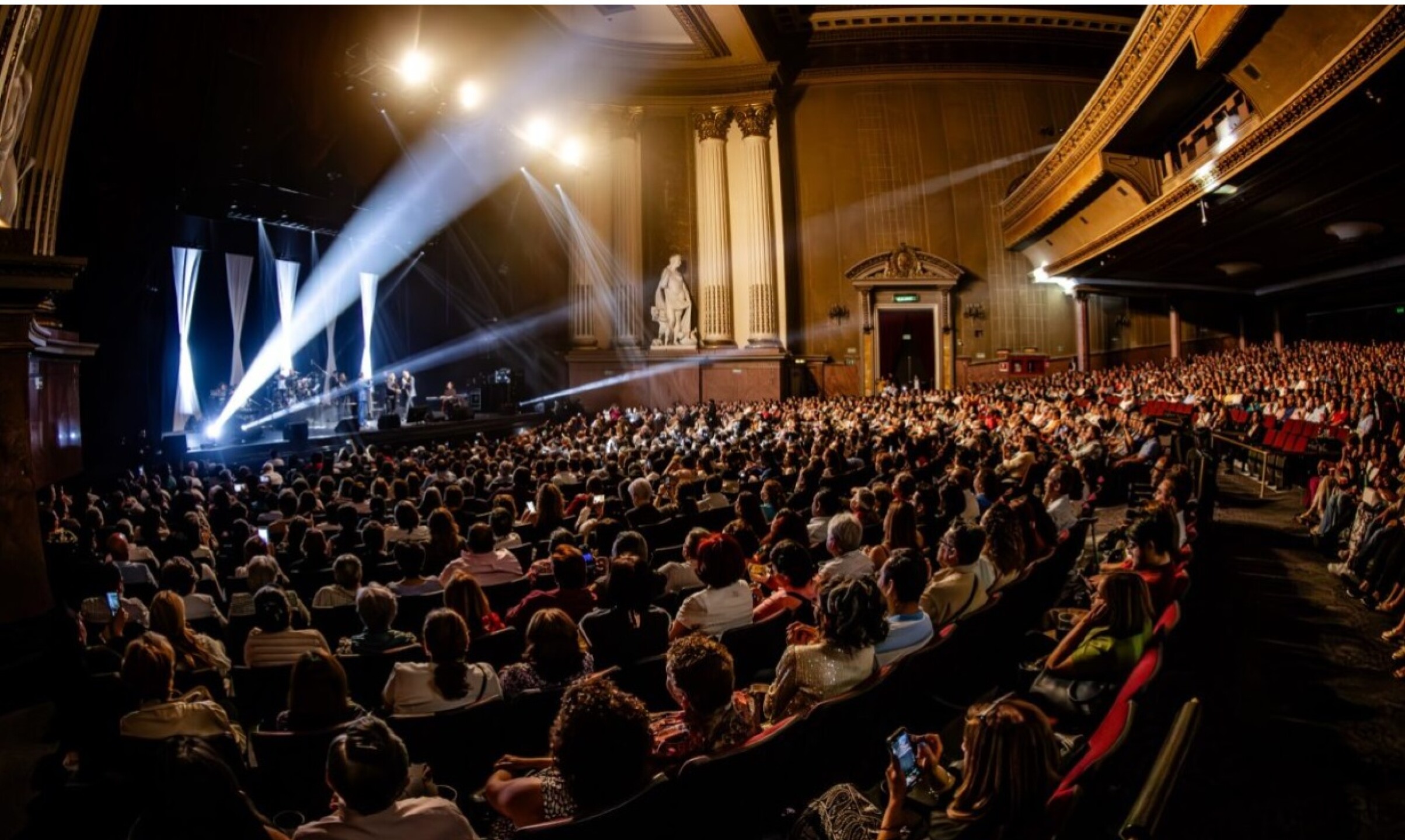 Teatro Metropolitan.jpg