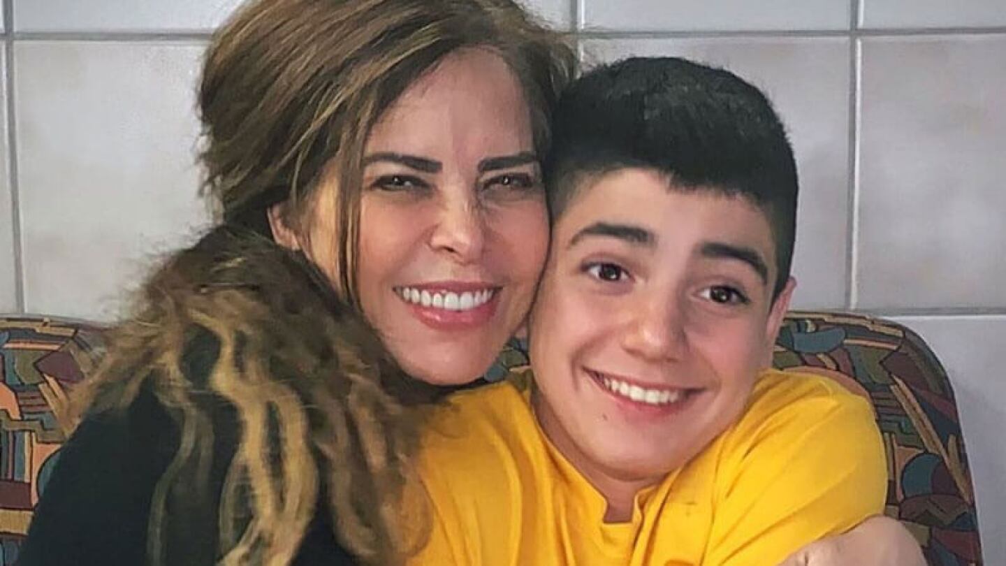 Hijo de Gloria Trevi está internado en un colegio militar