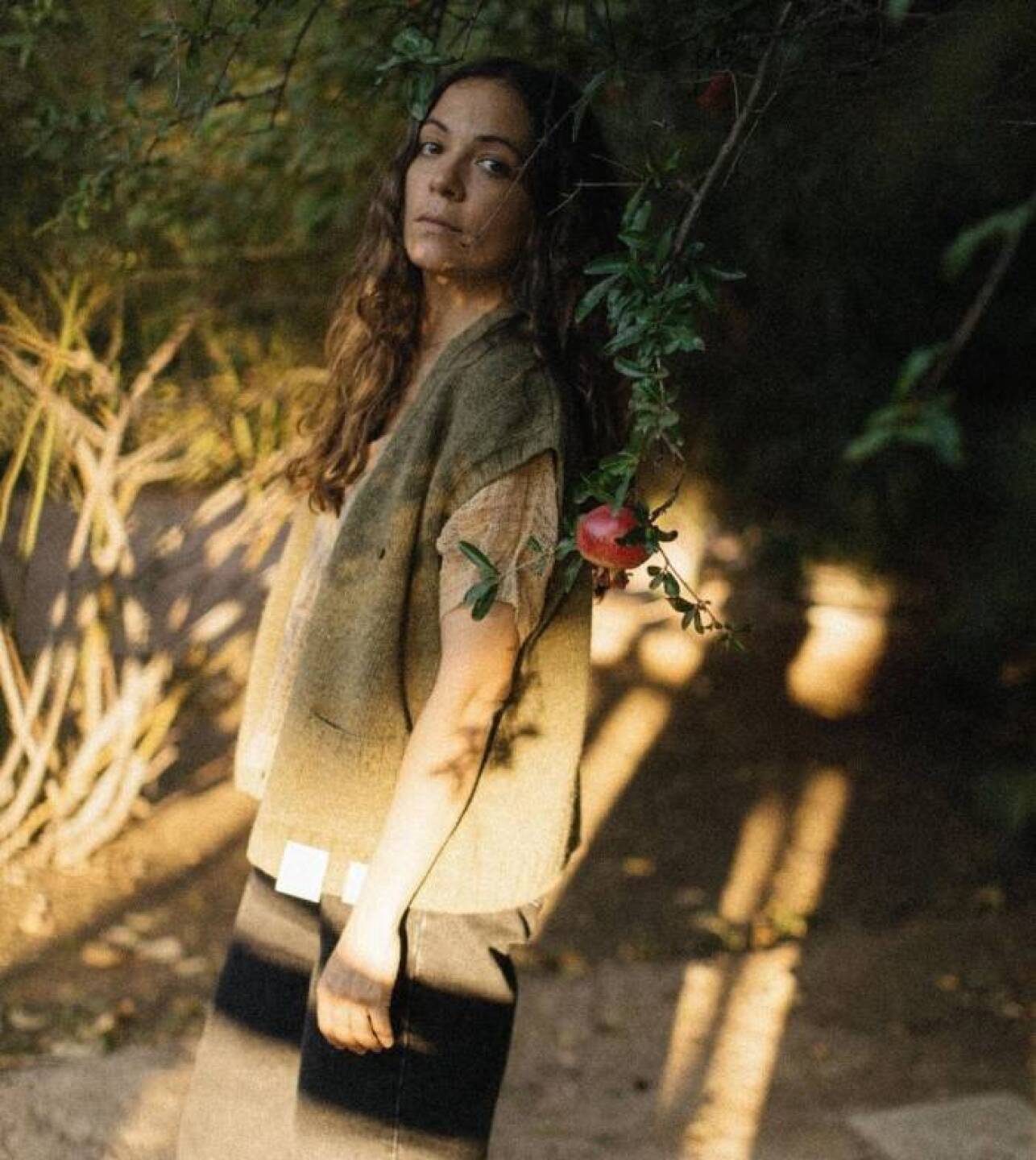 María Natalia Lafourcade Silva, conocida simplemente como Natalia Lafourcade, es una cantante,  compositora, actriz,  productora musical,  arreglista,  diseñadora,  y activista mexicana.