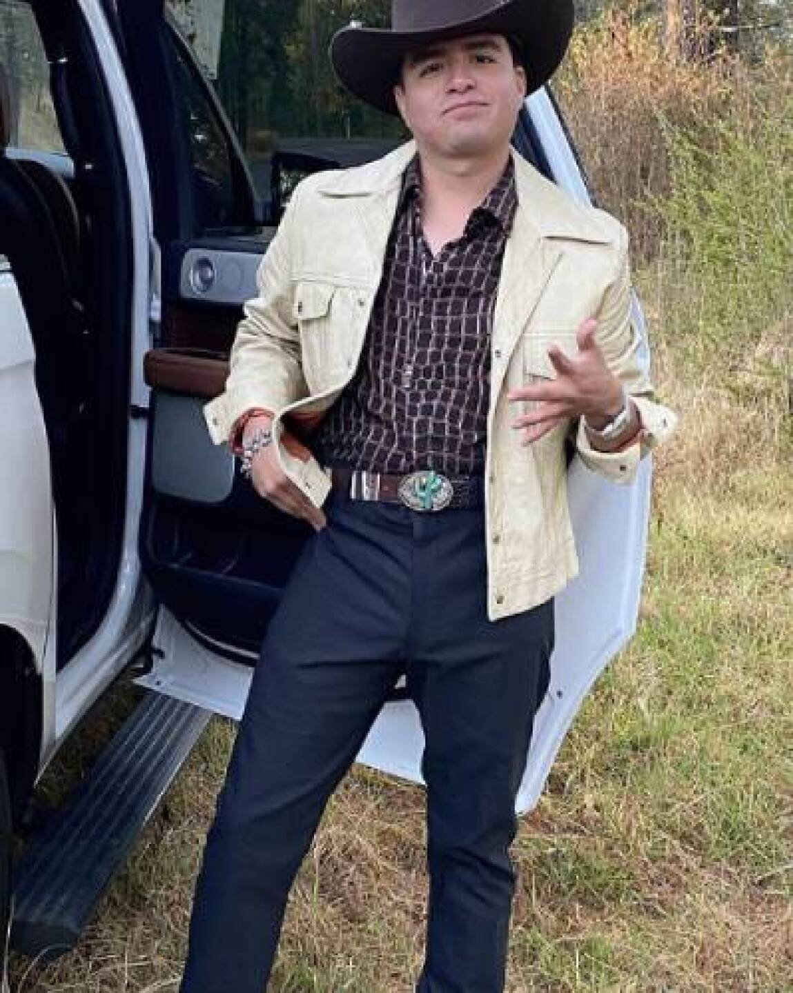 Gohn, hermano de Nodal se lanza como cantante