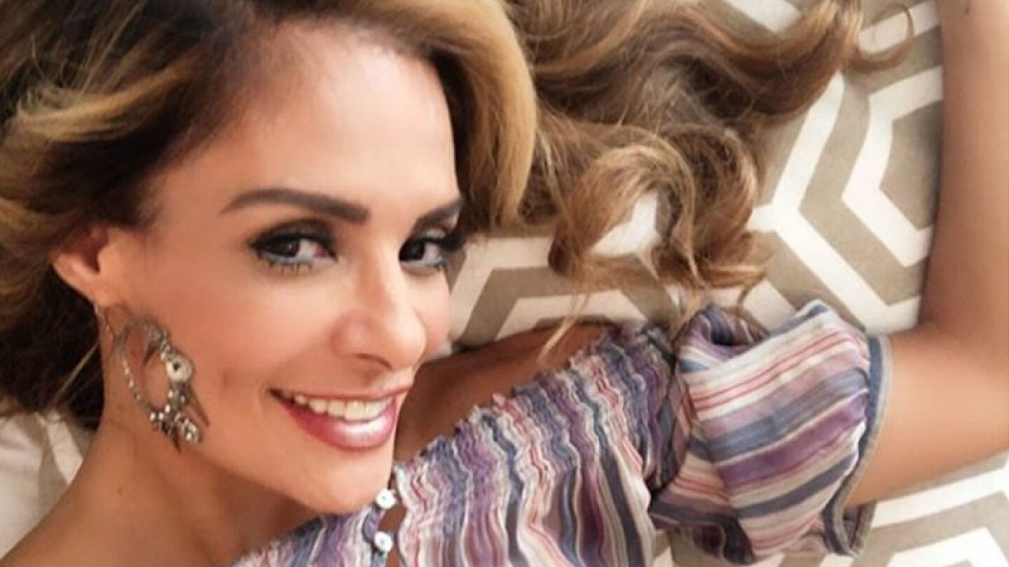 Alma Cero sorprendentemente defiende a Kimberly Flores de ataques en redes