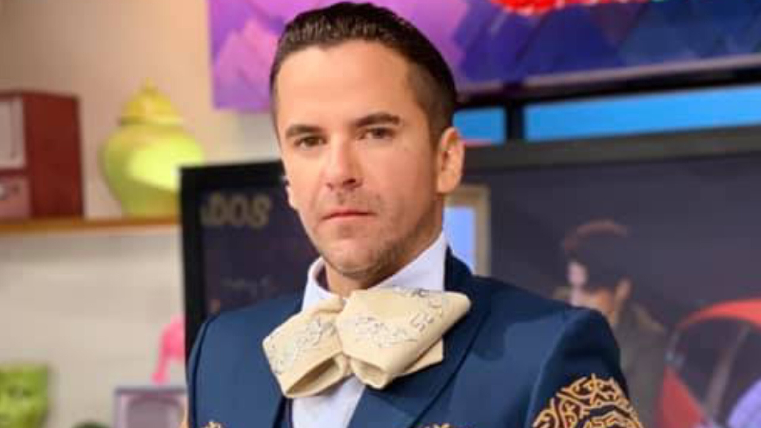 Mau Mancera exhibe a un habitante de LCDLFM