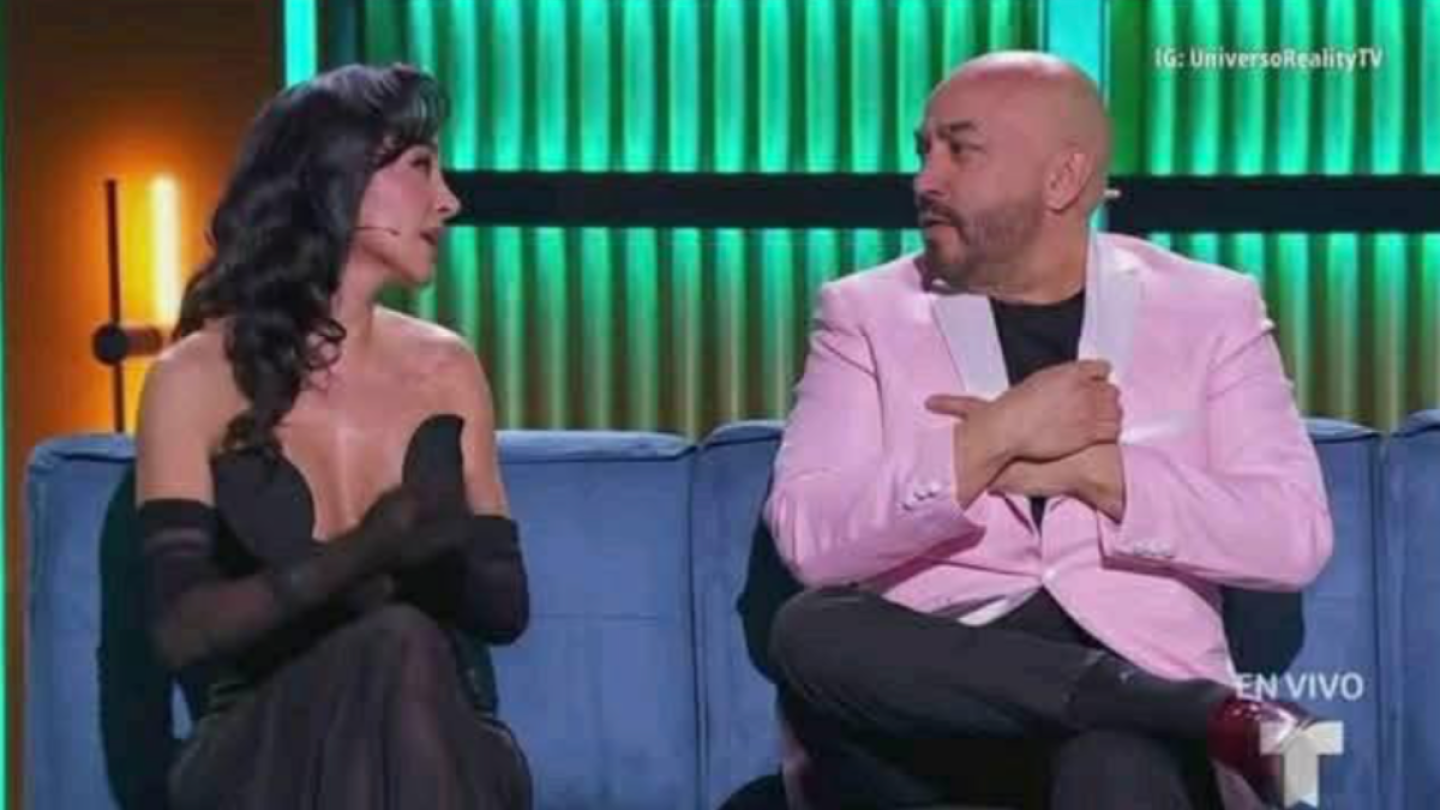 Manelyk explota contra Lupillo