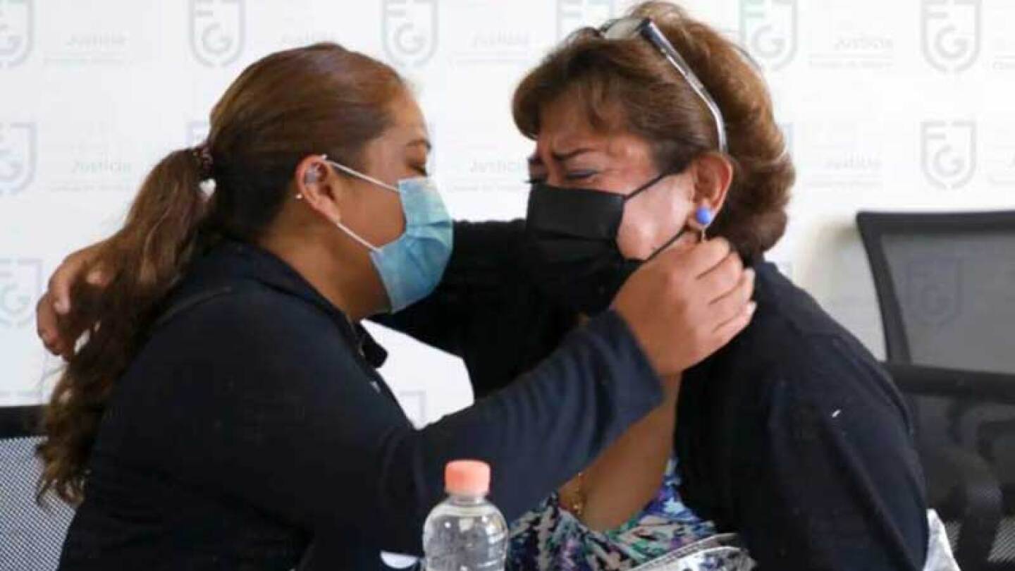 Madre e hija se reencuentran después de perderse