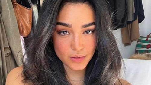 Hija de Biby Gaytán hace vestido de tamales