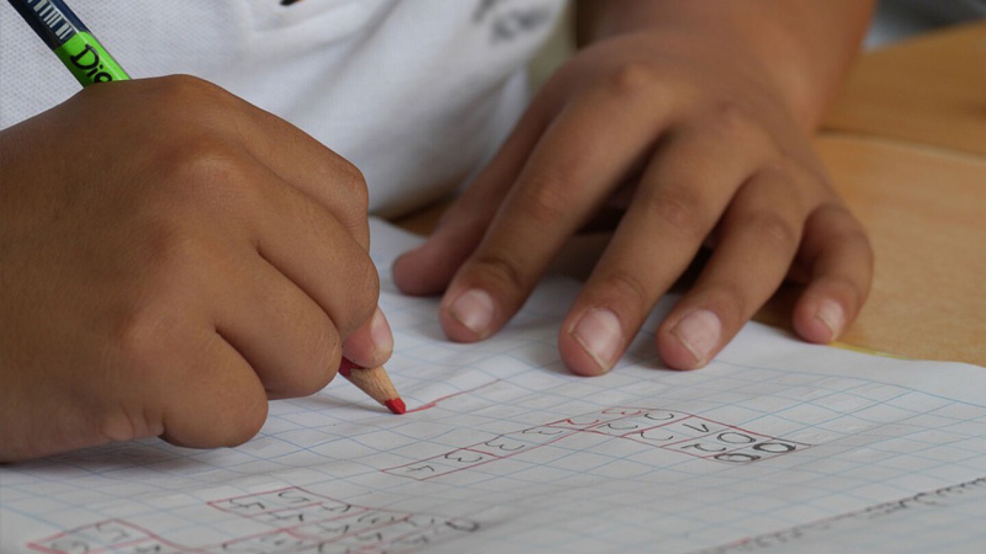 Millones de estudiantes salen de vacaciones por fiestas de fin de año