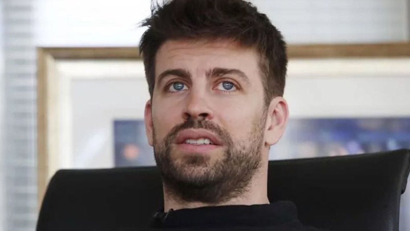 Piqué llega a Miami visita hijos