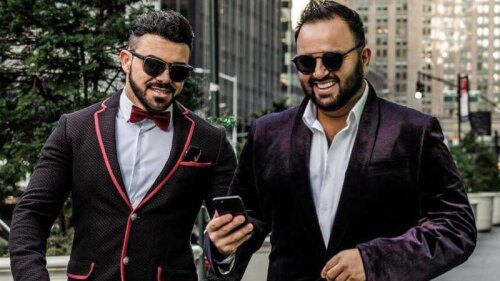 No solo disfruta el éxito, también del amor de un guapo cirujano