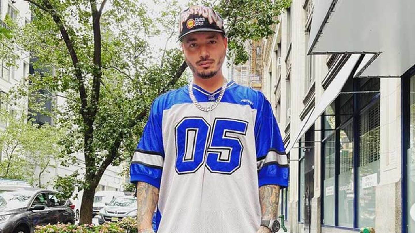 J Balvin alza la voz por el género urbano