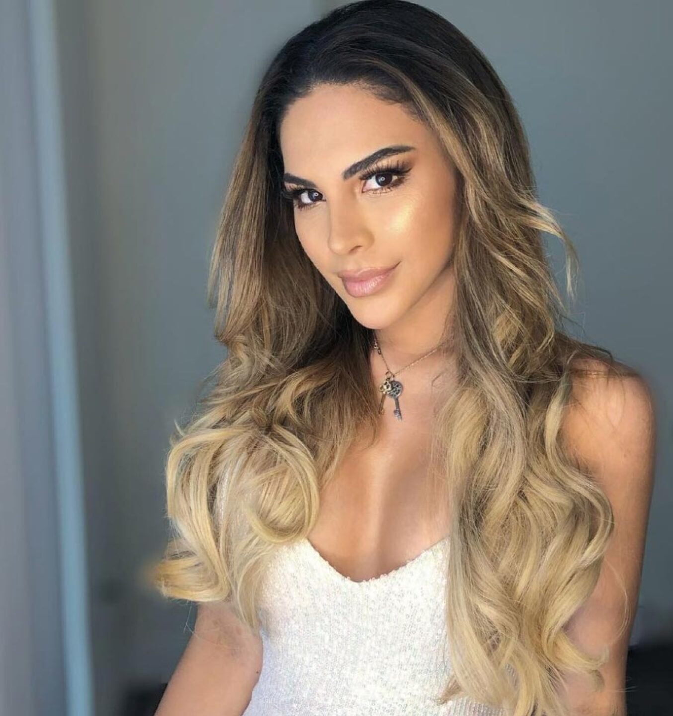 tefi valenzuela