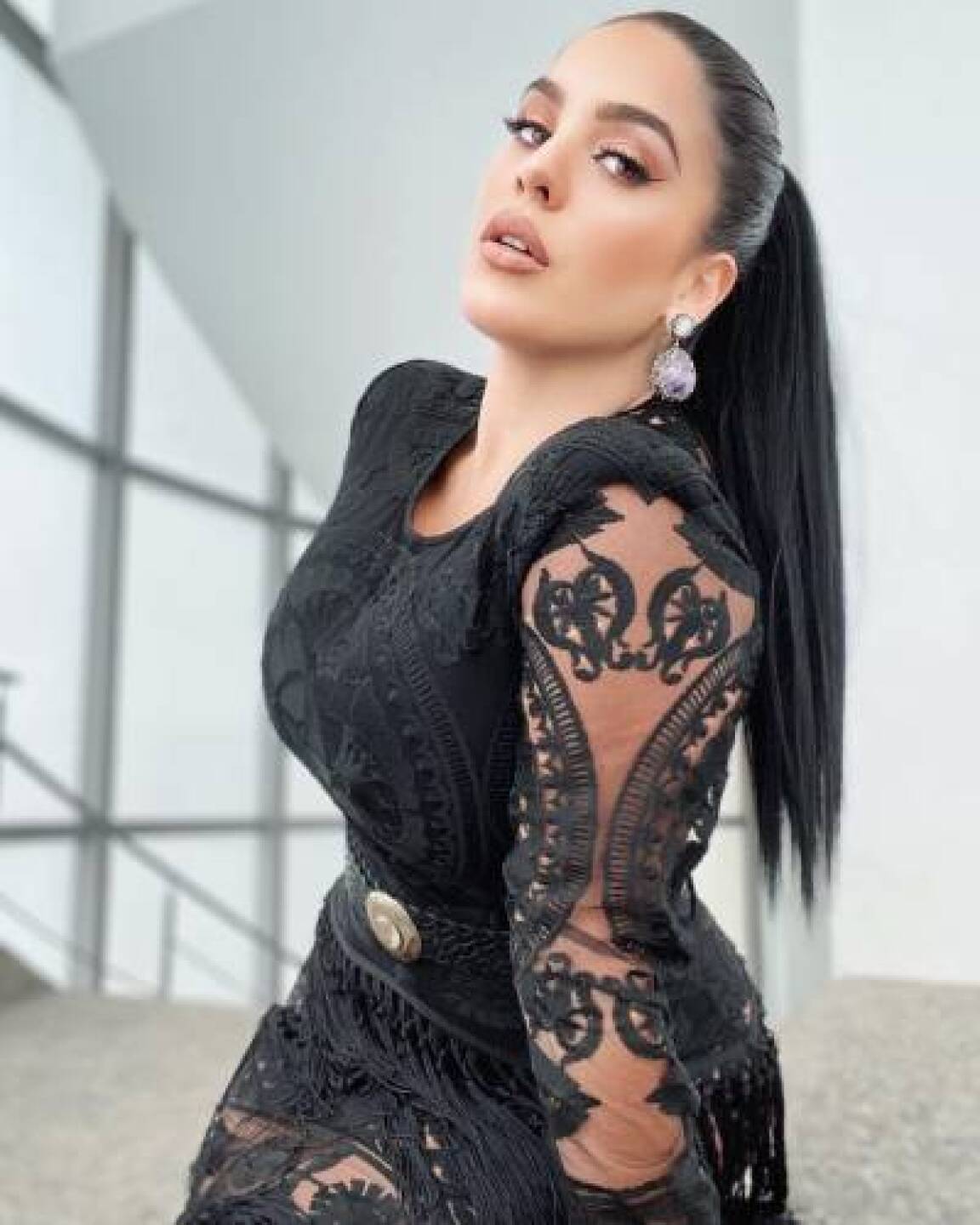 Curvy batea a su galán