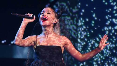 Al parecer Ariana Grande ingresó al hospital por consecuencia de la inesperada muerte de su ex Mac Miller.