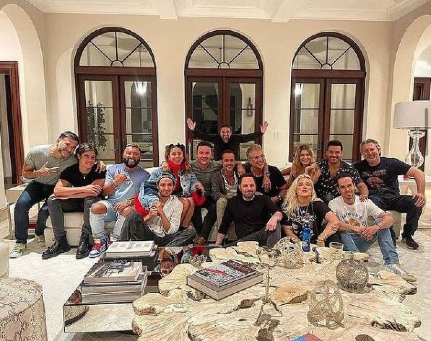 Los cantantes disfrutaron una velada.