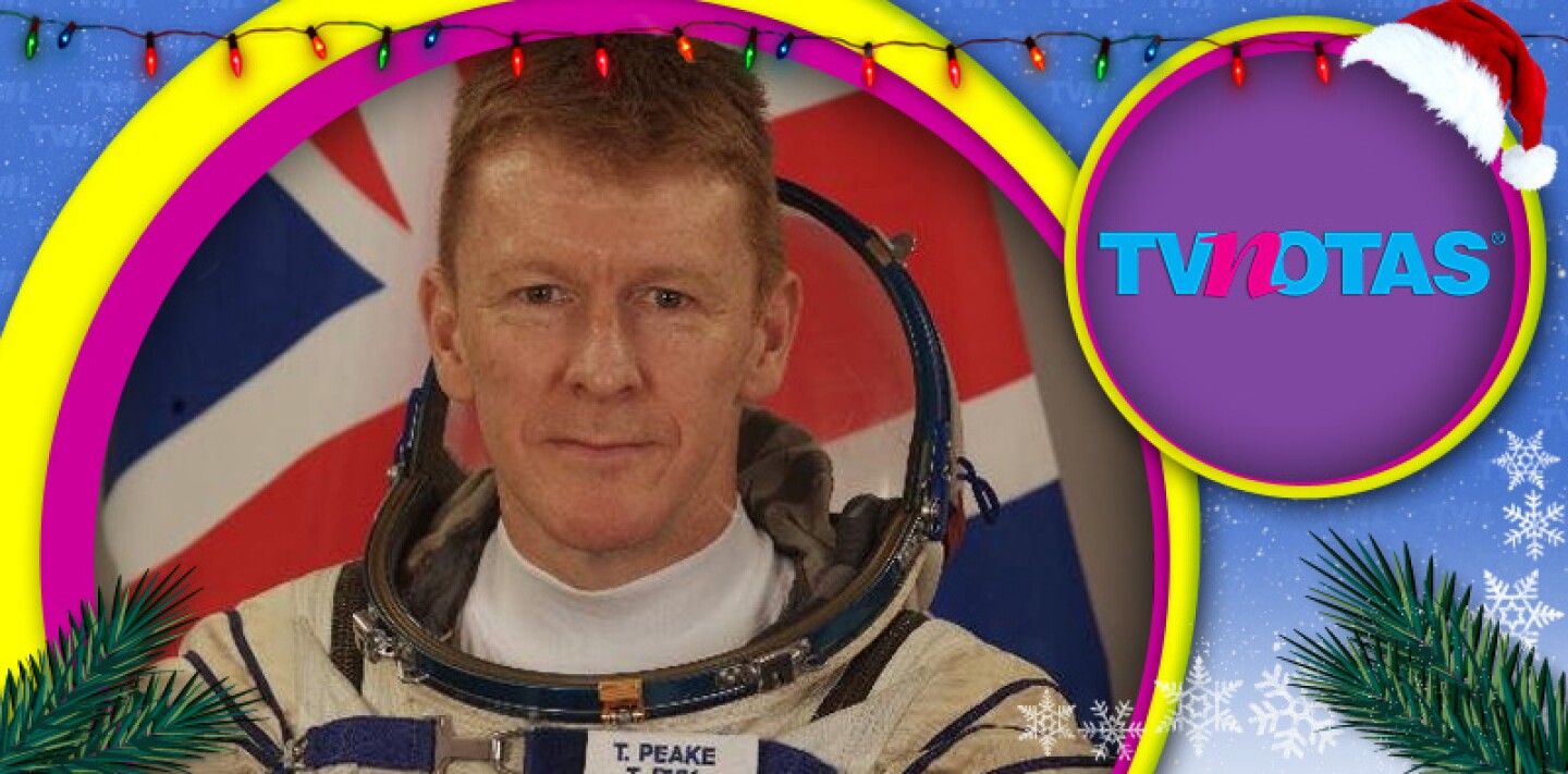 El astronauta Tim Peake trata de comunicarse a la tierra y marca un número equivocado.