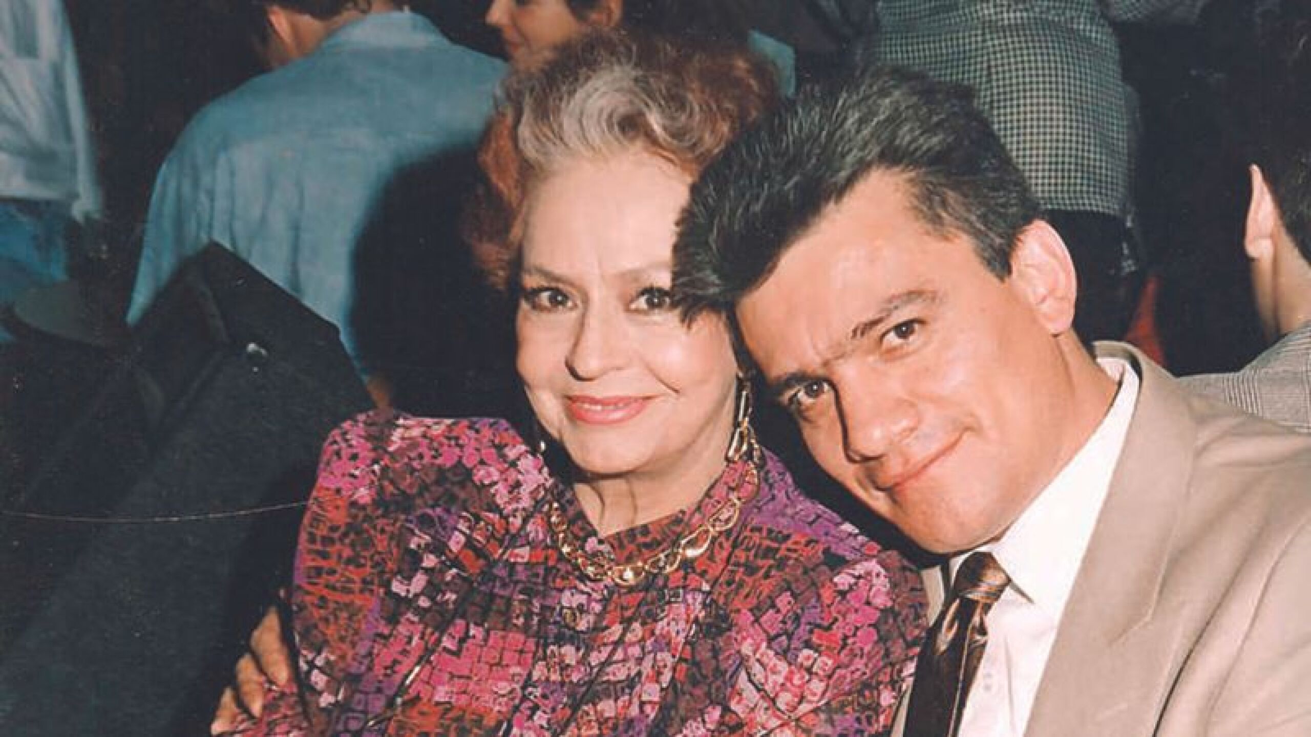 Juan Carlos Barreto confesó que siempre le han gustado mayores debido a sus padres