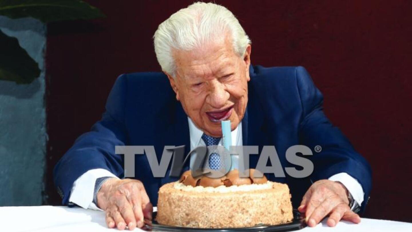 Don Ignacio López Tarso celebró 98 años de vida: “Me faltan 2 para los 100”