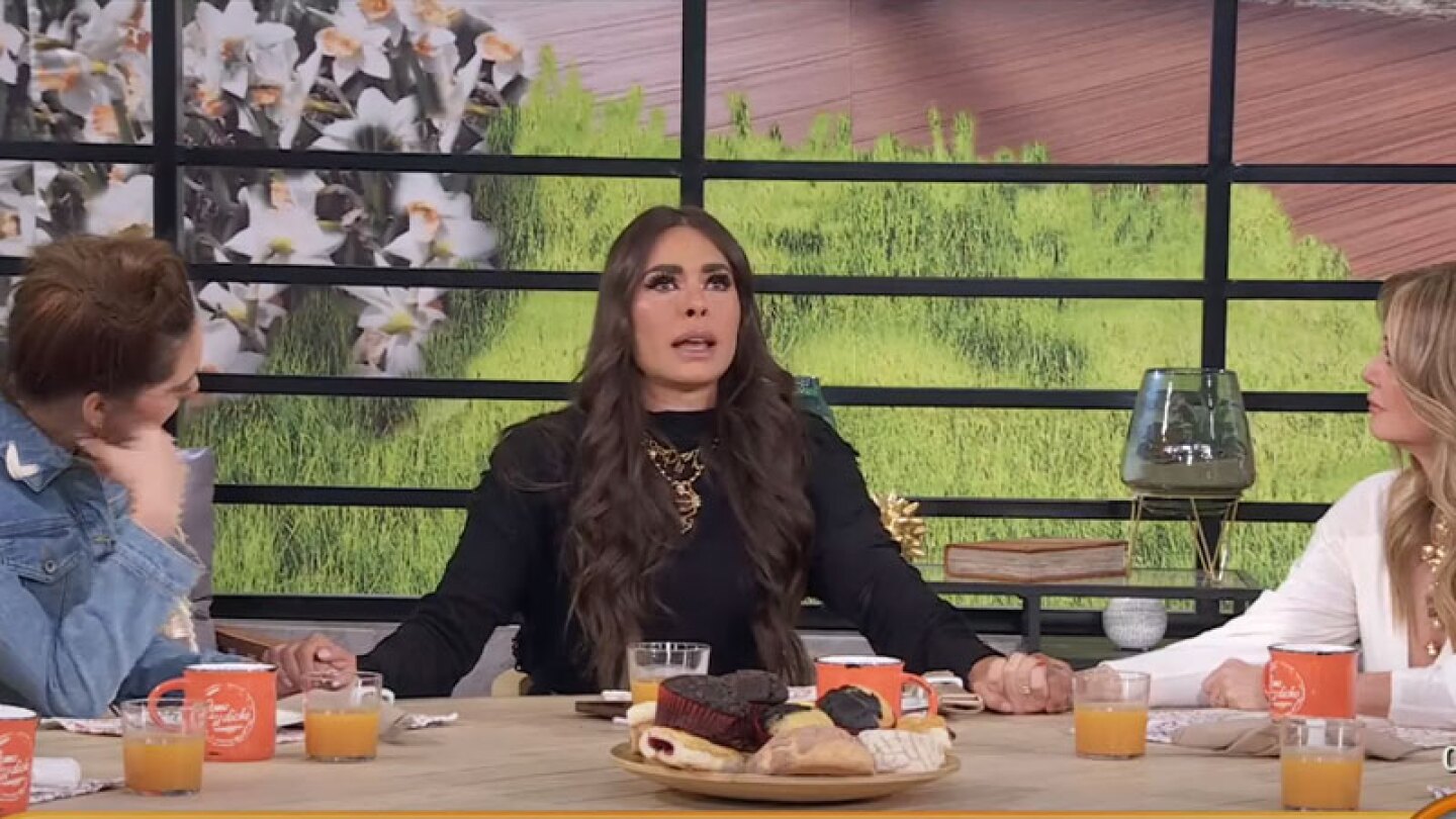 Galilea Montijo anuncia divorcio de Fernando Reina entre lágrimas en Hoy