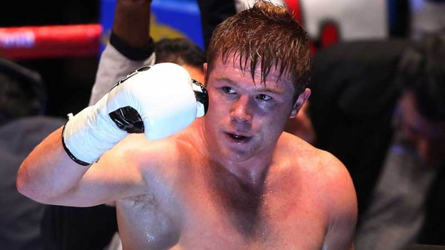 Saúl "Canelo" Álvarez desmintió haber invertido dinero para la carrera de Luis Miguel.