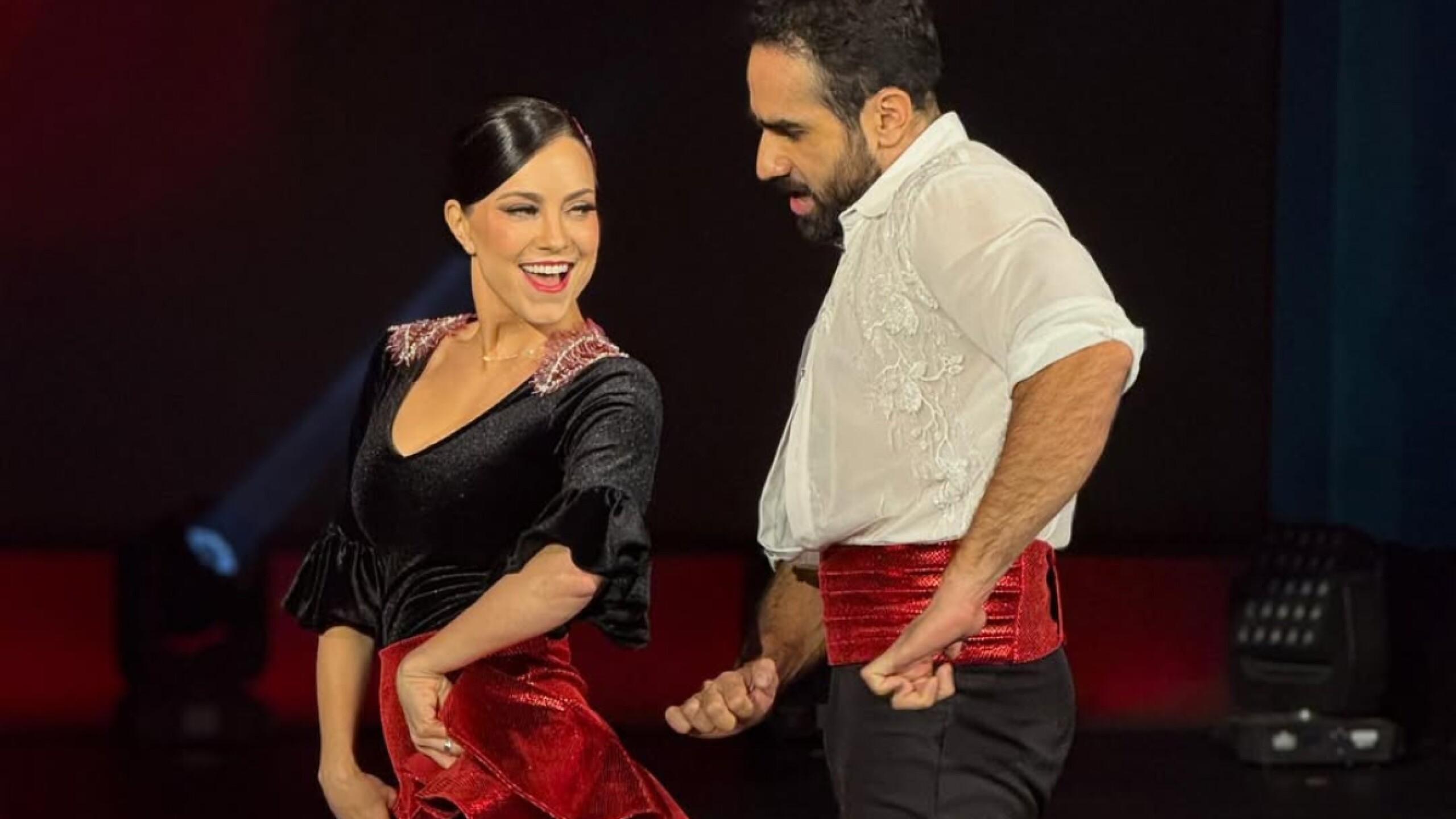 las-estrellas-bailan-en-hoy-actriz (3).jpg