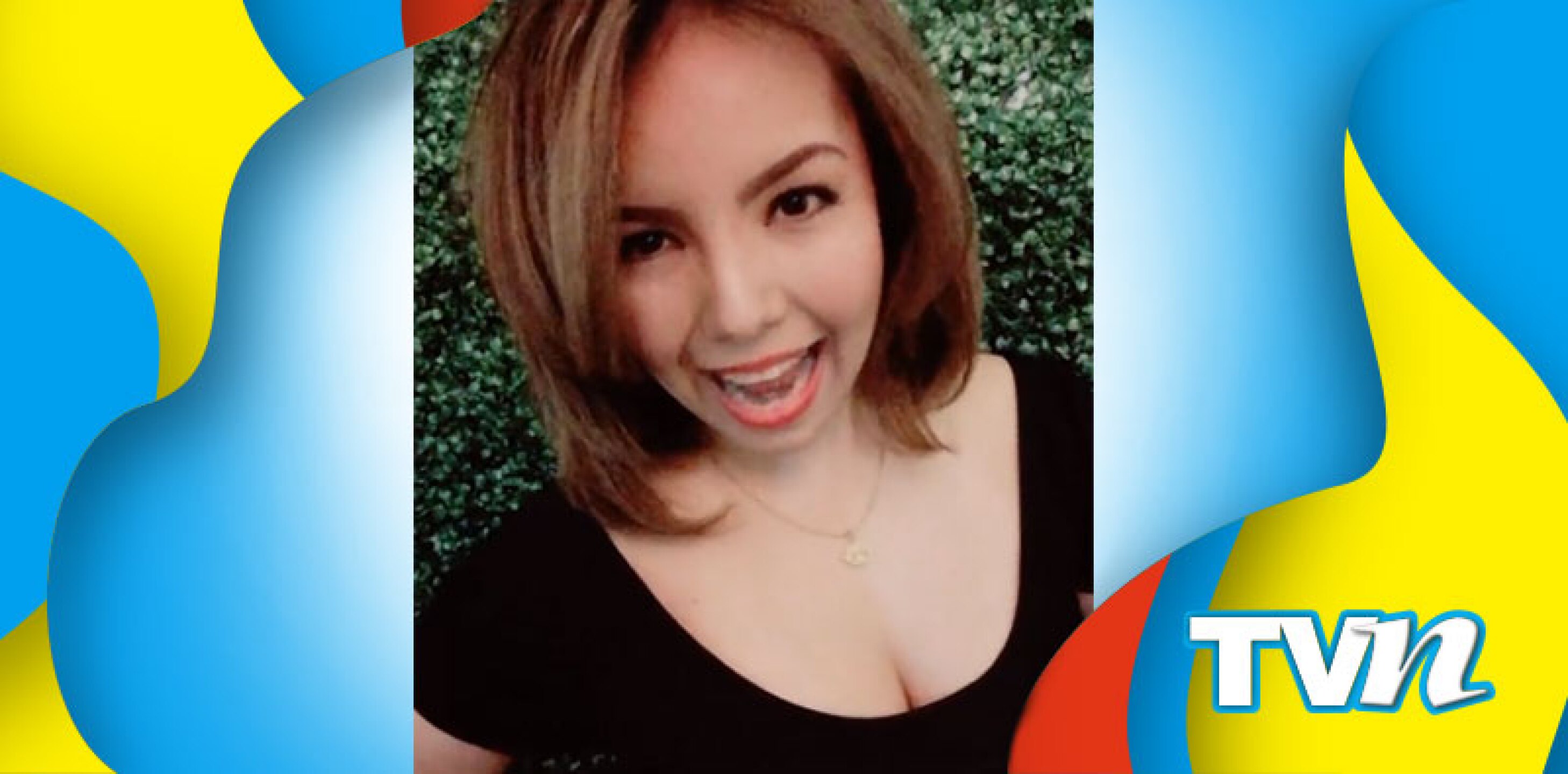 La doble de Thalia.