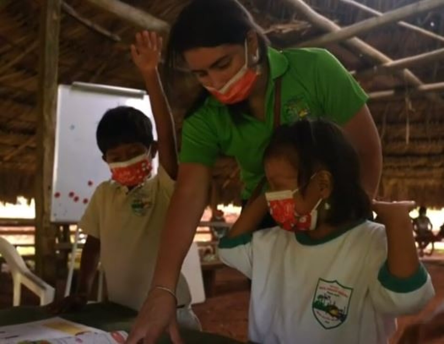 escuela indígenas Panamá internet