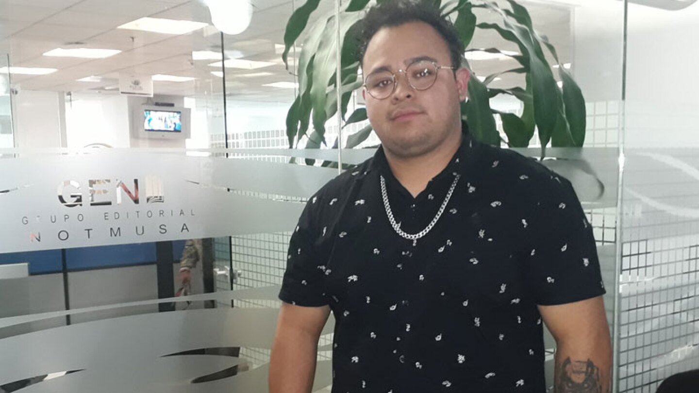 Actualmente se encuentra promocionando su más reciente tema 'Robo'.